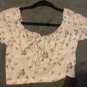 super cute crop top!